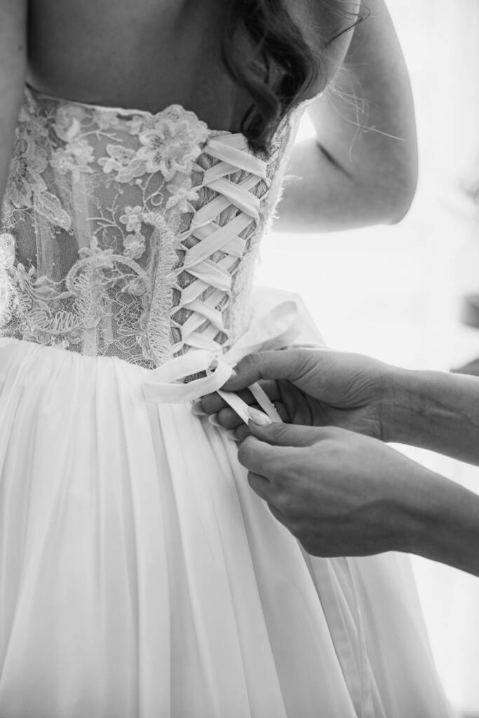 Adorea Weddings - Fotografia i film ślubny Kielce